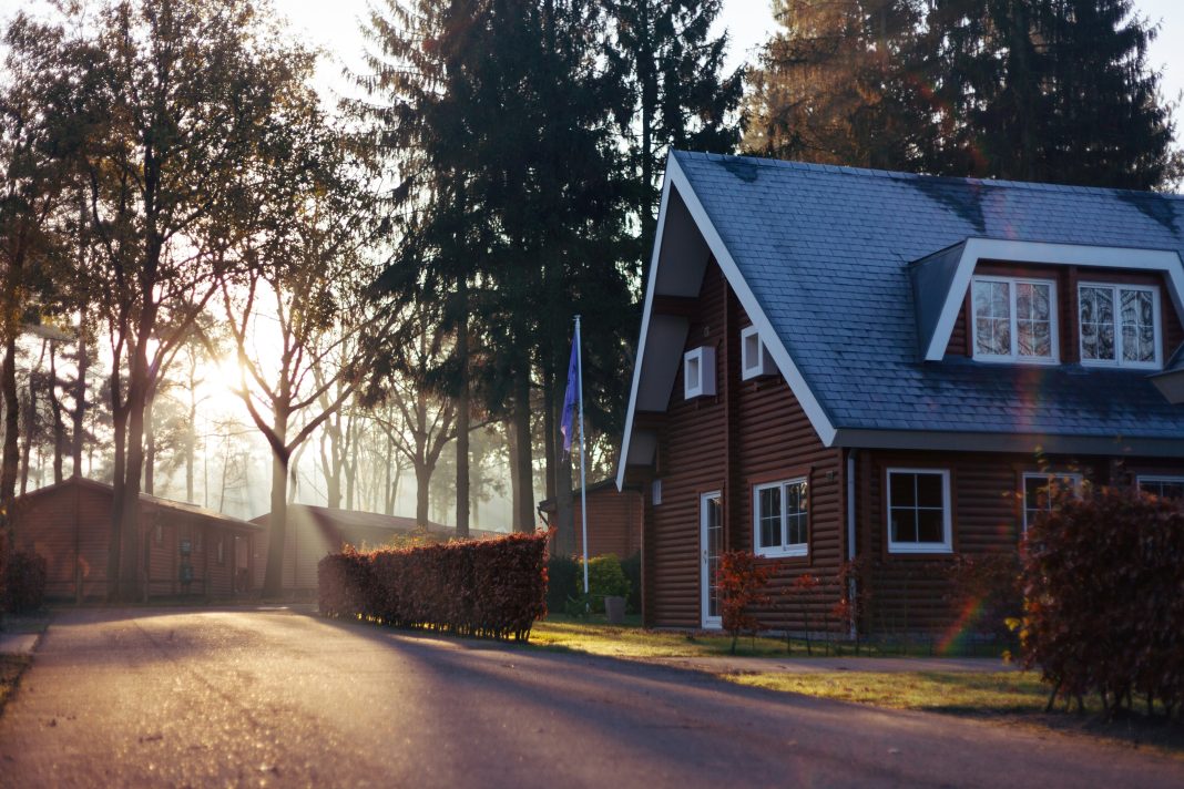 Emergency Quiz Before I leave my kids at home rowan-heuvel via unsplash brick house in the trees with the sun shining through