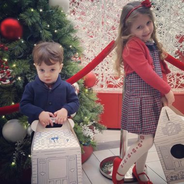 The Florida Mall Dazzles Families with All-New Santa Set!