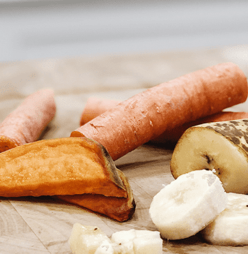 Starting Baby on Solids: Simple Steps and Helpful Tools