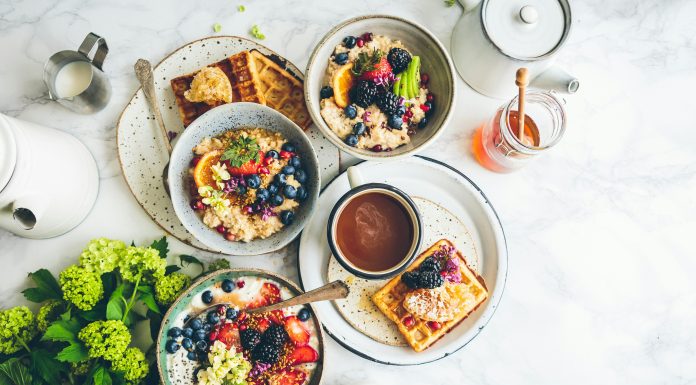 a spread of brunches for kid-friendly brunches